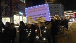 Zwei Kundgebungen am Weihnachtsmarkt (Foto: oas)