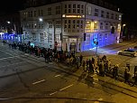 Zwei Kundgebungen am Weihnachtsmarkt (Foto: oas)