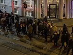 Zwei Kundgebungen am Weihnachtsmarkt (Foto: oas)