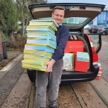 Landtagsabgeordneter Stefan Schard (CDU) tourte mit Weihnachtskalendern durch den Kyffh&auml;userkreis und beschenkte die Kindergartenkinder (Foto: S. Schard)