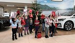 Weihnachtsbaumschmücken bei Skoda in Nordhausen (Foto: red) Weihnachtsbaumschmücken bei Skoda in Nordhausen (Foto: red)