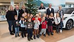 Weihnachtsbaumschmücken bei Skoda in Nordhausen (Foto: red) Weihnachtsbaumschmücken bei Skoda in Nordhausen (Foto: red)