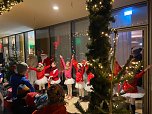 Auftritt am Adventskalender vor der Nordh&auml;user Bibliothek (Foto: Dimitar Radev)