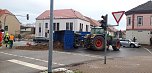 H&uuml;hnermist auf der Stra&szlig;e in Greu&szlig;en  (Foto: S.Dietzel)