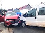 Crash bei G&uuml;nzerode (Foto: Feuerwehr Gro&szlig;wechsungen/Silvio Dietzel)
