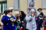 Ausgelassen und fr&ouml;hlich feierten die Menschen am Rosenmontag in Sondershausen (Foto: Eva Maria Wiegand)
