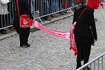 Ein bunter Karnevalszug zog sich am Rosenmontag durch Sondershausen (Foto: Eva Maria Wiegand)