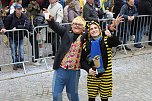 Ein bunter Karnevalszug zog sich am Rosenmontag durch Sondershausen (Foto: Eva Maria Wiegand)