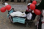 Ein bunter Karnevalszug zog sich am Rosenmontag durch Sondershausen (Foto: Eva Maria Wiegand)
