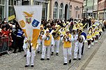 Ein bunter Karnevalszug zog sich am Rosenmontag durch Sondershausen (Foto: Eva Maria Wiegand)