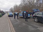 &Uuml;berf&uuml;hrte Ladendiebe nebst Beute (Foto: S.Dietzel)