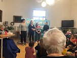 freudige &Uuml;berraschungen sowohl f&uuml;r die Kinder des  Kinderhauses in Gr&uuml;ningen, als auch f&uuml;r die Bewohner des Pflegeheimes Schloss  Sophie von K&uuml;hn und die G&auml;ste der Kurzzeitpflege St. Anna in Wei&szlig;ensee (Foto: Novalis Diakonie)