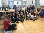 freudige &Uuml;berraschungen sowohl f&uuml;r die Kinder des  Kinderhauses in Gr&uuml;ningen, als auch f&uuml;r die Bewohner des Pflegeheimes Schloss  Sophie von K&uuml;hn und die G&auml;ste der Kurzzeitpflege St. Anna in Wei&szlig;ensee (Foto: Novalis Diakonie)