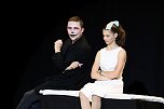 Theatergruppe des Salza-Gymnasiums feierte umjubelte Premiere mit ihren St&uuml;ck Alice im ANDERLAND, frei nach Lewis Carrol. (Foto: Eva Maria Wiegand)