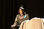 Theatergruppe des Salza-Gymnasiums feierte umjubelte Premiere mit ihren St&uuml;ck Alice im ANDERLAND, frei nach Lewis Carrol. (Foto: Eva Maria Wiegand)