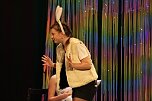 Theatergruppe des Salza-Gymnasiums feierte umjubelte Premiere mit ihren St&uuml;ck Alice im ANDERLAND, frei nach Lewis Carrol. (Foto: Eva Maria Wiegand)