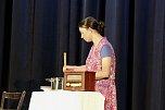 Theatergruppe des Salza-Gymnasiums feierte umjubelte Premiere mit ihren St&uuml;ck Alice im ANDERLAND, frei nach Lewis Carrol. (Foto: Eva Maria Wiegand)