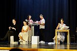 Theatergruppe des Salza-Gymnasiums feierte umjubelte Premiere mit ihren St&uuml;ck Alice im ANDERLAND, frei nach Lewis Carrol. (Foto: Eva Maria Wiegand)