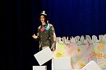 Theatergruppe des Salza-Gymnasiums feierte umjubelte Premiere mit ihren St&uuml;ck Alice im ANDERLAND, frei nach Lewis Carrol. (Foto: Eva Maria Wiegand)