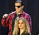 Theatergruppe des Salza-Gymnasiums feierte umjubelte Premiere mit ihren St&uuml;ck Alice im ANDERLAND, frei nach Lewis Carrol. (Foto: Eva Maria Wiegand)