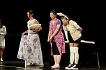 Theatergruppe des Salza-Gymnasiums feierte umjubelte Premiere mit ihren St&uuml;ck Alice im ANDERLAND, frei nach Lewis Carrol. (Foto: Eva Maria Wiegand)