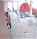 Täterin versucht Geld abzuheben (Foto: Sparkasse ) Täterin versucht Geld abzuheben (Foto: Sparkasse )