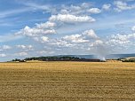 Feuer in der Goldenen Aue (Foto: Die am Einsatz beteiligten Feuerwehren)