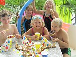 Lieber im Badehaus schwimmen als in der Arbeit baden (Foto: Badehaus)