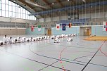 Internationales Karate-Training in der Wiedigsburg-Halle (Foto: agl) Internationales Karate-Training in der Wiedigsburg-Halle (Foto: agl)