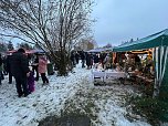 Weihnachtsmarkt im Pfarrgarten (Foto: S. Dietzel) Weihnachtsmarkt im Pfarrgarten (Foto: S. Dietzel)