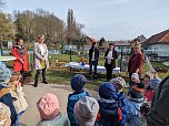 Gro&szlig;e Freude &uuml;ber das neue Spielger&auml;t herrschte bei den Bebraspatzen (Foto: Janine Skara)