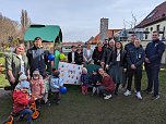 Gro&szlig;e Freude &uuml;ber das neue Spielger&auml;t herrschte bei den Bebraspatzen (Foto: Janine Skara)