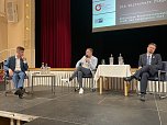 Szenen einer kontroversen Fragestunde (Foto: oas)