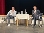 Szenen einer kontroversen Fragestunde (Foto: oas)