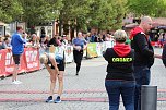 Eintausend L&auml;uferinnen und L&auml;ufer beteiligten sich am 3T&uuml;rmelauf in Bad Langensalza 2024 (Foto: Eva Maria Wiegand)