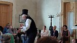 Ausverkaufte Premiere der "Silberdisteln" in der Villa Hohenrode (Foto: Sabine Schr&ouml;der)