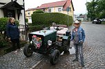 Treckerparade in Uftrungen (Foto: Ulrich Reinboth) Treckerparade in Uftrungen (Foto: Ulrich Reinboth)