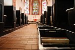 B&uuml;chermarkt vor der Blasii-Kirche (Foto: agl)