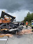 Unfall mit Schilderwagen auf der A 38 (Foto: S.Dietzel) Unfall mit Schilderwagen auf der A 38 (Foto: S.Dietzel)