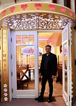 Er&ouml;ffnungsfeier mit geladenen G&auml;sten im Punjabi Bad&acute;sha (Foto: Eva Maria Wiegand)