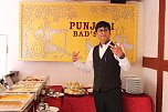 Er&ouml;ffnungsfeier mit geladenen G&auml;sten im Punjabi Bad&acute;sha (Foto: Eva Maria Wiegand)