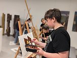 Die Sch&uuml;lerinnen und Sch&uuml;ler der Regelschule am Franzberg durften die Werke von Heinz Scharr eigenst&auml;ndig interpretieren (Foto: Janine Skara)