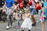 211. Brunnenfestumzug in Bad Langensalza mit vielen fr&ouml;hlichen Akteuren (Foto: Eva Maria Wiegand)