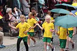 211. Brunnenfestumzug in Bad Langensalza mit vielen fr&ouml;hlichen Akteuren (Foto: Eva Maria Wiegand)