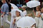 211. Brunnenfestumzug in Bad Langensalza mit vielen fr&ouml;hlichen Akteuren (Foto: Eva Maria Wiegand)