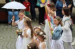 211. Brunnenfestumzug in Bad Langensalza mit vielen fr&ouml;hlichen Akteuren (Foto: Eva Maria Wiegand)