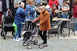 211. Brunnenfestumzug in Bad Langensalza mit vielen fr&ouml;hlichen Akteuren (Foto: Eva Maria Wiegand)
