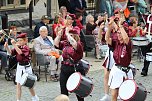 211. Brunnenfestumzug in Bad Langensalza mit vielen fr&ouml;hlichen Akteuren (Foto: Eva Maria Wiegand)