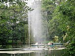 Impressionen im sommerlichen Stadtpark (Foto: Peter Blei)