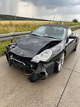Autobahnunfall bei regennasser Fahrbahn (Foto: S.Dietzel)